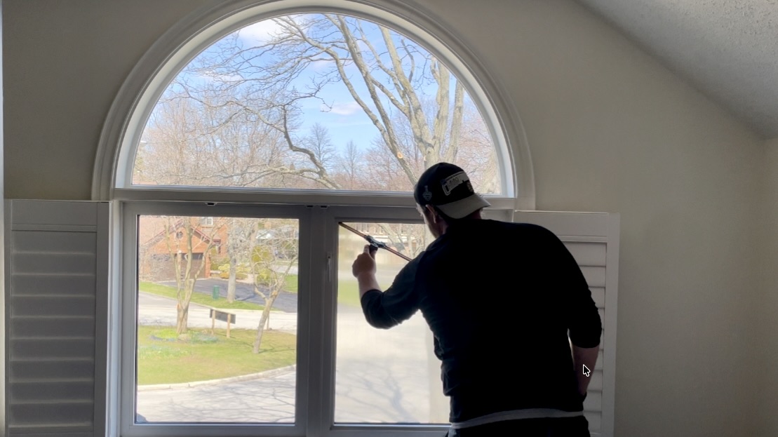 top rated interior window cleaning service in York Region Ontario